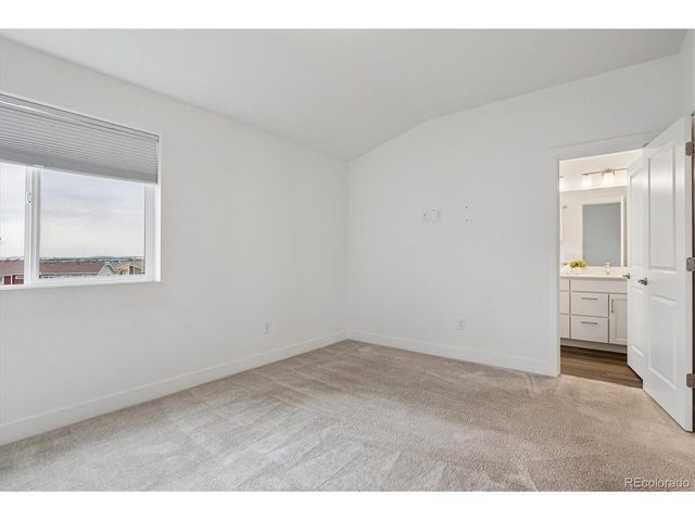 9752 Ash Ln, Thornton, CO 80229