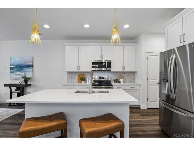 9752 Ash Ln, Thornton, CO 80229