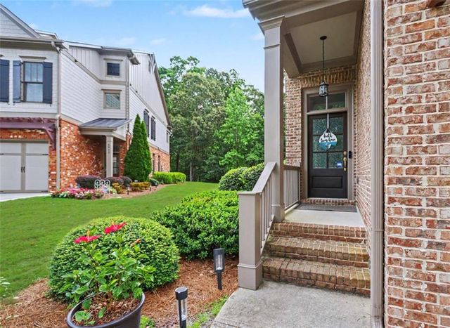 6921 Fellowship Lane, Flowery Branch, GA 30542