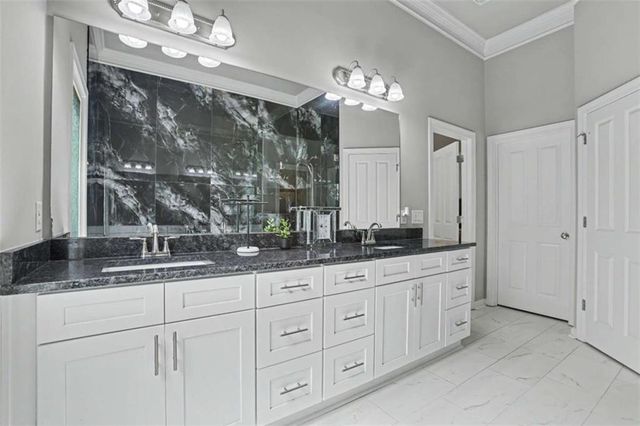 6921 Fellowship Lane, Flowery Branch, GA 30542