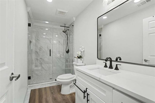 6921 Fellowship Lane, Flowery Branch, GA 30542