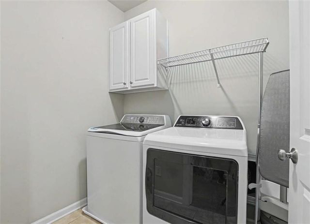 6921 Fellowship Lane, Flowery Branch, GA 30542
