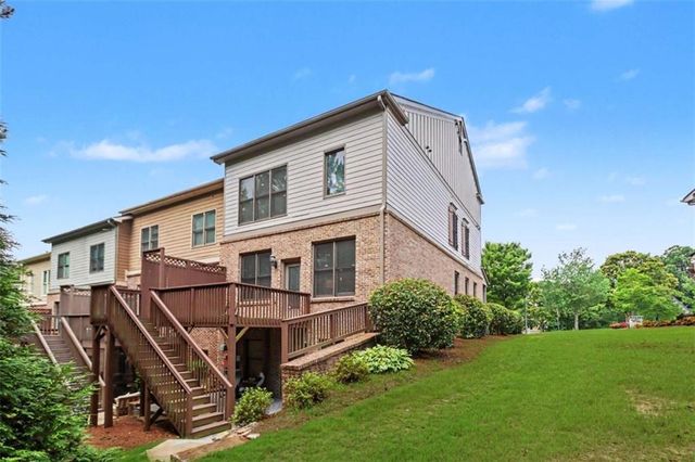 6921 Fellowship Lane, Flowery Branch, GA 30542