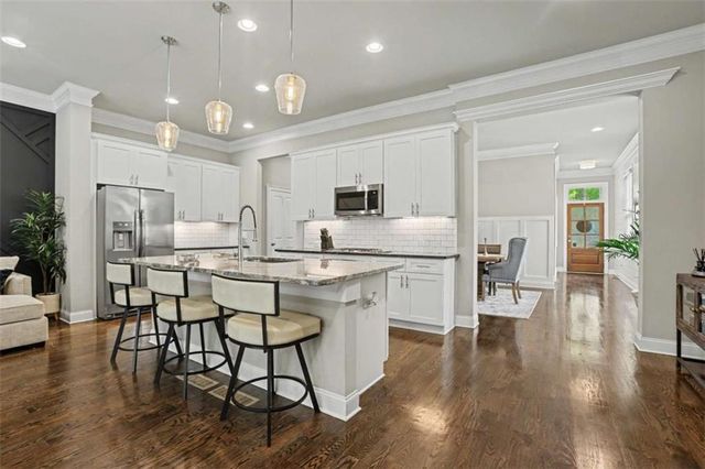 6921 Fellowship Lane, Flowery Branch, GA 30542
