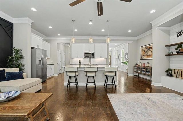 6921 Fellowship Lane, Flowery Branch, GA 30542