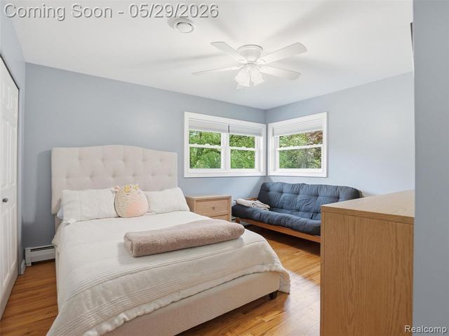 10839 9 Mile Road, Whitmore Lake, MI 48189