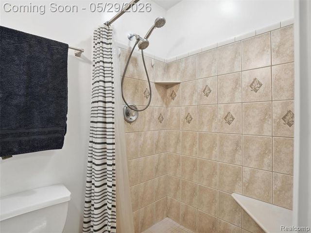 10839 9 Mile Road, Whitmore Lake, MI 48189