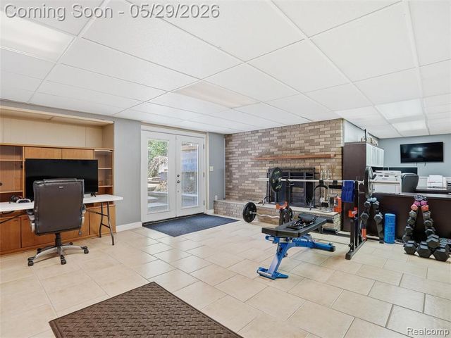 10839 9 Mile Road, Whitmore Lake, MI 48189