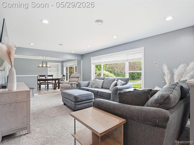 10839 9 Mile Road, Whitmore Lake, MI 48189