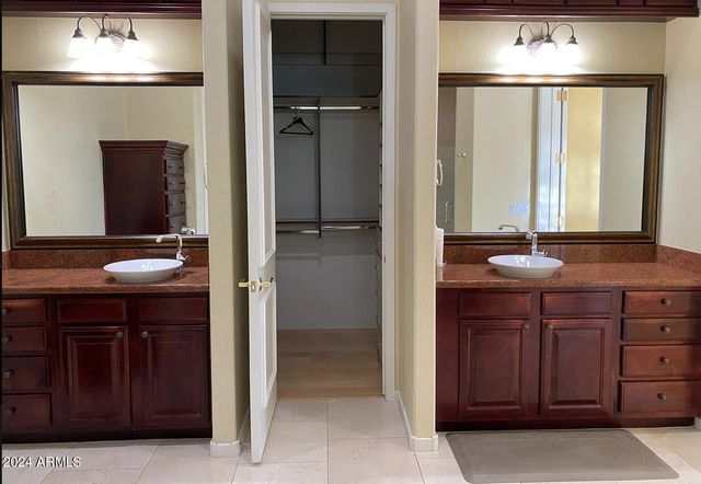 1223 E MOSS Street, Phoenix, AZ 85020