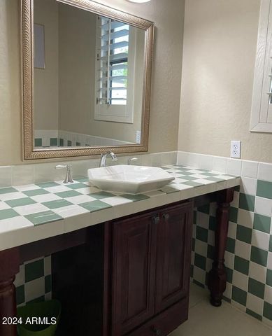 1223 E MOSS Street, Phoenix, AZ 85020