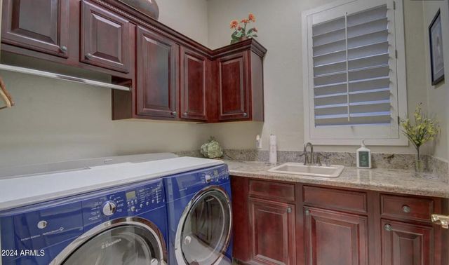 1223 E MOSS Street, Phoenix, AZ 85020