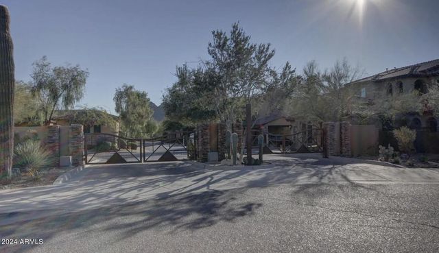 1223 E MOSS Street, Phoenix, AZ 85020