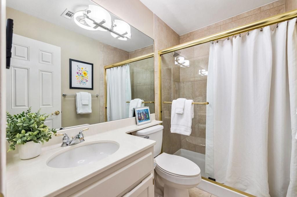 Image 30 of property listing at 41730 Kansas Street, Palm Desert, CA 92211