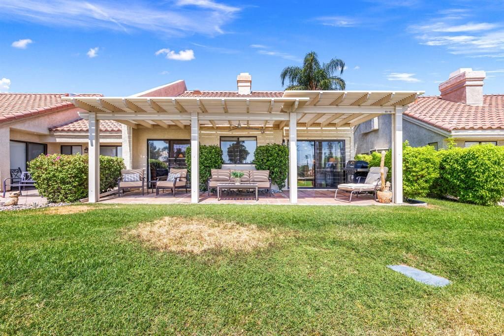Image 33 of property listing at 41730 Kansas Street, Palm Desert, CA 92211