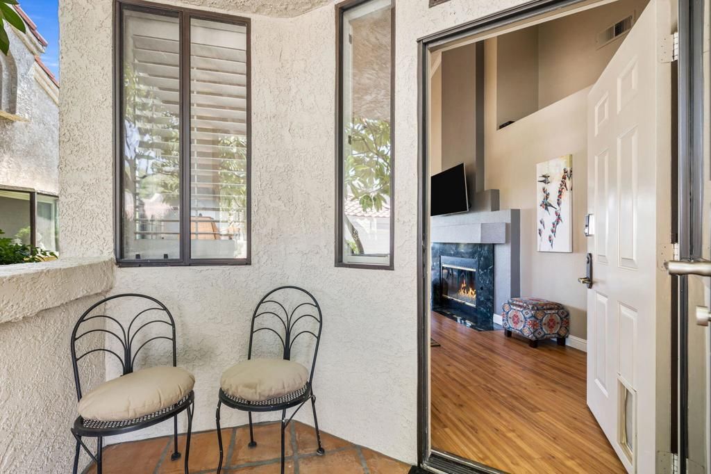 Image 4 of property listing at 41730 Kansas Street, Palm Desert, CA 92211