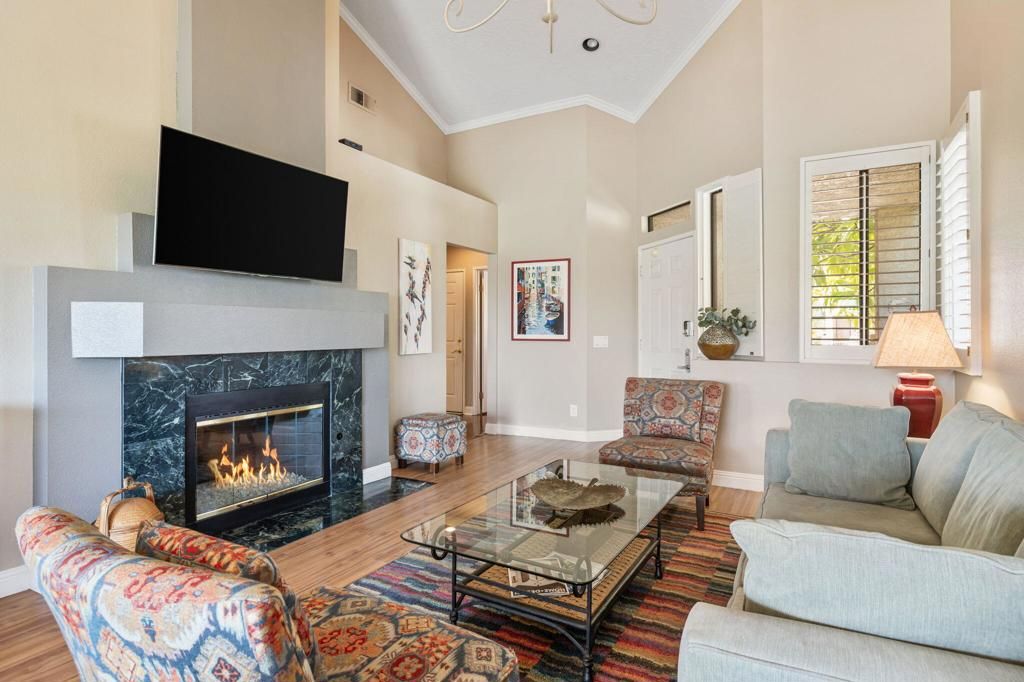 Image 7 of property listing at 41730 Kansas Street, Palm Desert, CA 92211