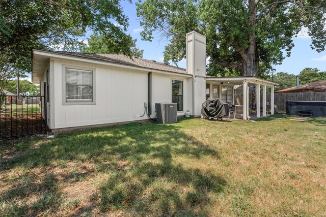 4603 Rendezvous Court, Granbury, TX 76049