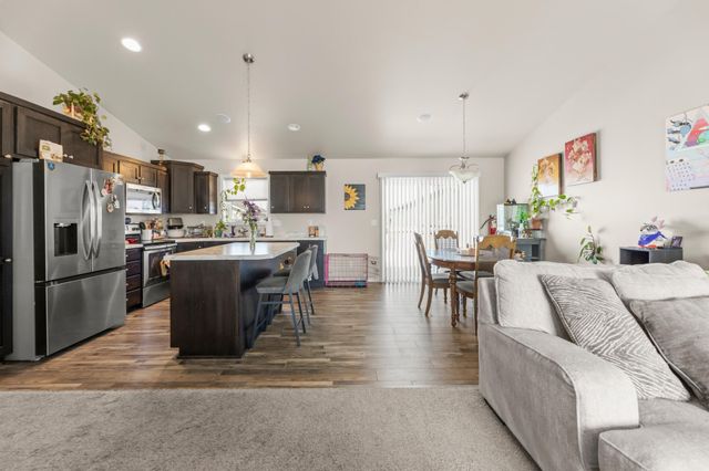 3831 32nd Street S, Moorhead, MN 56560