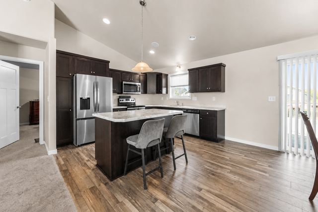 3831 32nd Street S, Moorhead, MN 56560