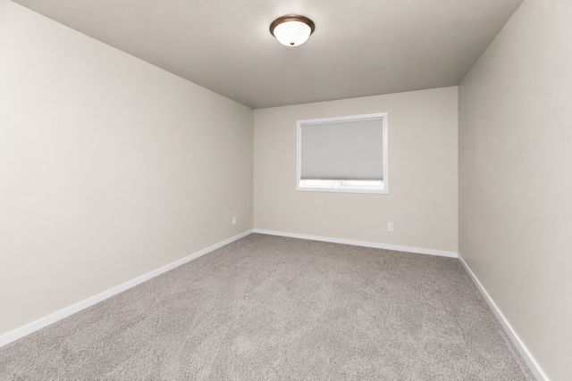 3831 32nd Street S, Moorhead, MN 56560