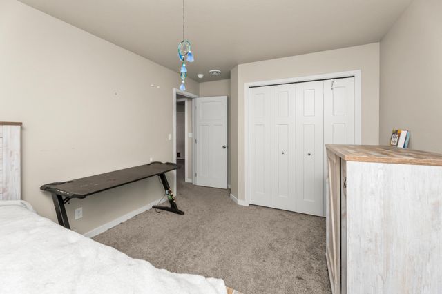 3831 32nd Street S, Moorhead, MN 56560