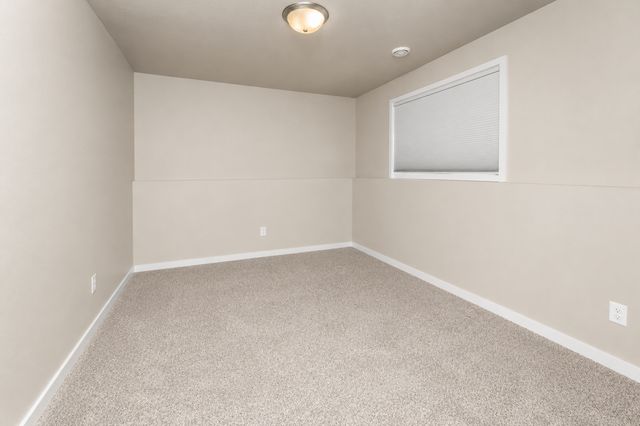 3831 32nd Street S, Moorhead, MN 56560