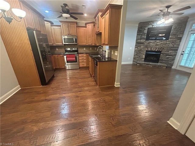 1119 Heritage Path Lane, Winston-salem, NC 27103