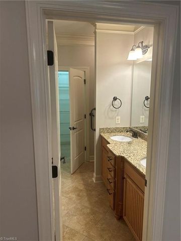 1119 Heritage Path Lane, Winston-salem, NC 27103