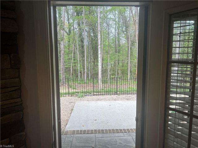 1119 Heritage Path Lane, Winston-salem, NC 27103