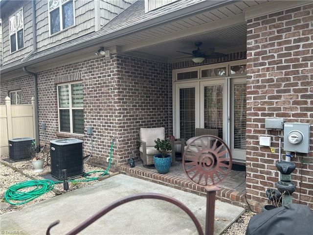 1119 Heritage Path Lane, Winston-salem, NC 27103