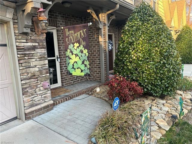 1119 Heritage Path Lane, Winston-salem, NC 27103