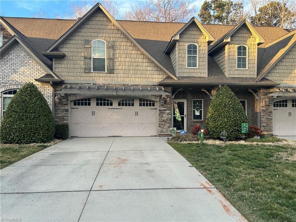 1119 Heritage Path Lane, Winston-salem, NC 27103