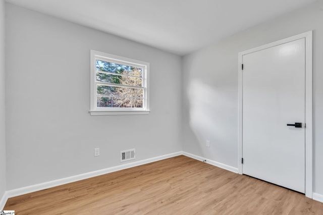 175 Blue Ridge Road, Campobello, SC 29322