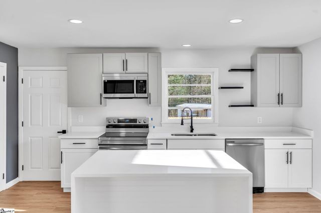 175 Blue Ridge Road, Campobello, SC 29322