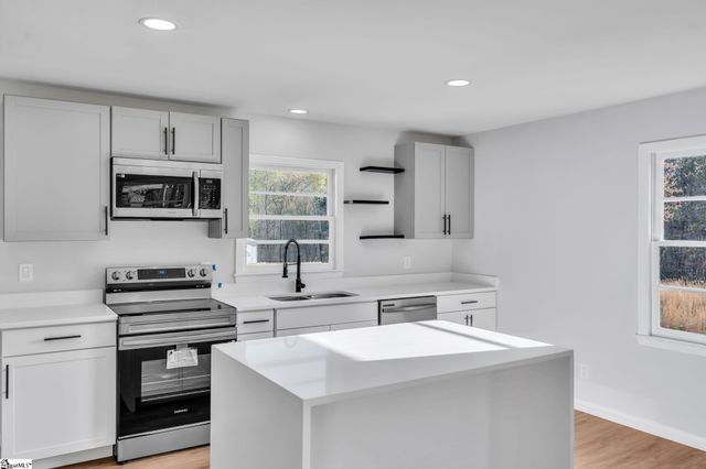 175 Blue Ridge Road, Campobello, SC 29322