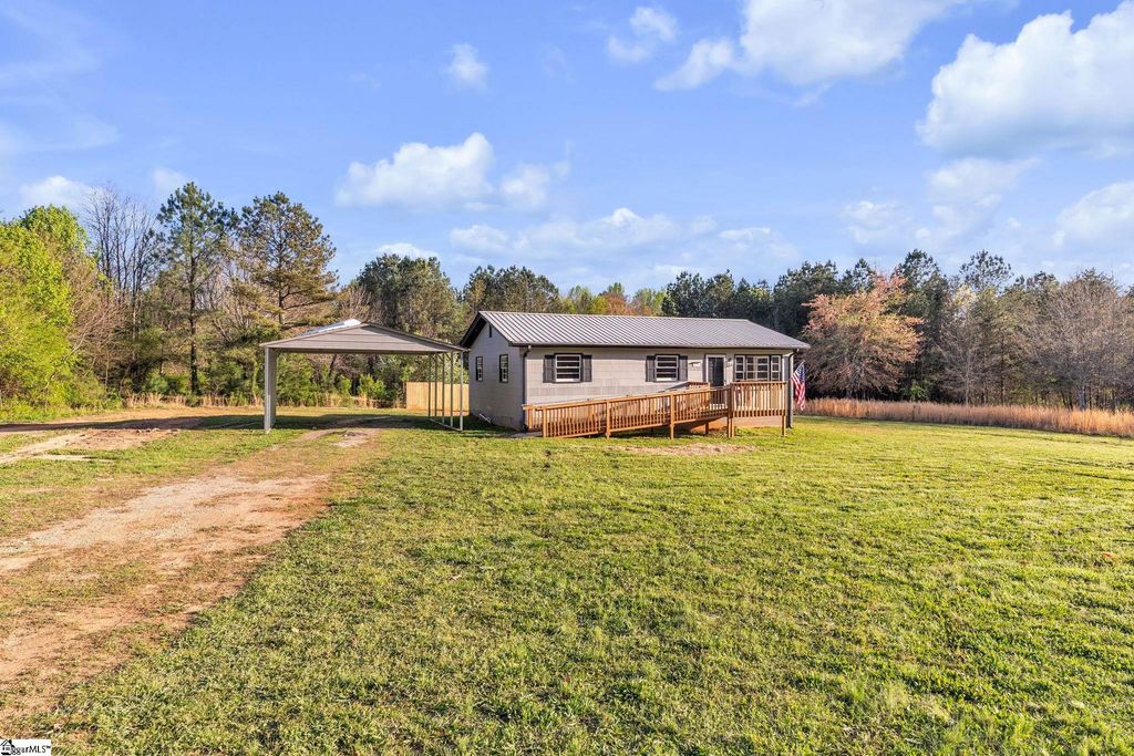 175 Blue Ridge Road, Campobello, SC 29322