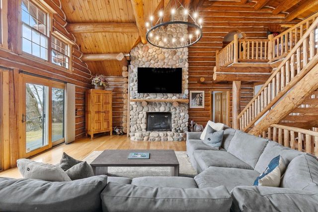 40017 85th STREET, Genoa City, WI 53128