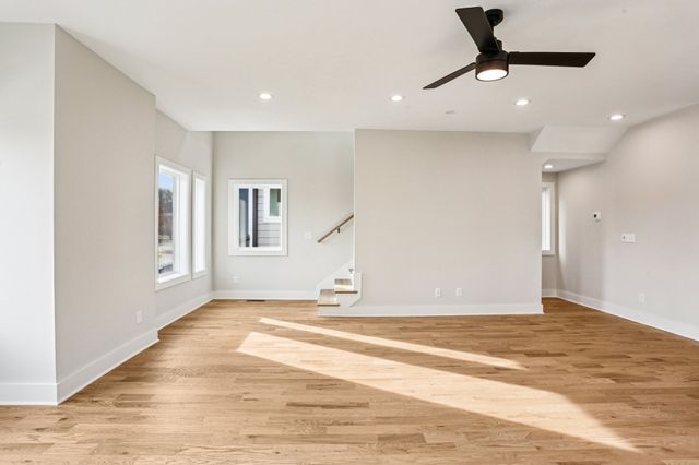 6126 Robertson Ave, Nashville, TN 37209