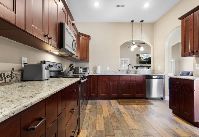 4268 Sango Rd, Clarksville, TN 37043