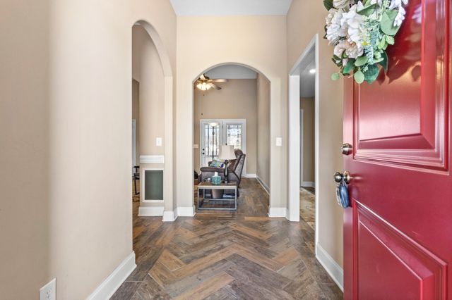 4268 Sango Rd, Clarksville, TN 37043