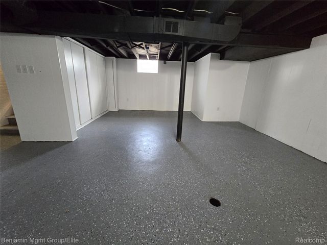 1590 Mill Street, Lincoln Park, MI 48146