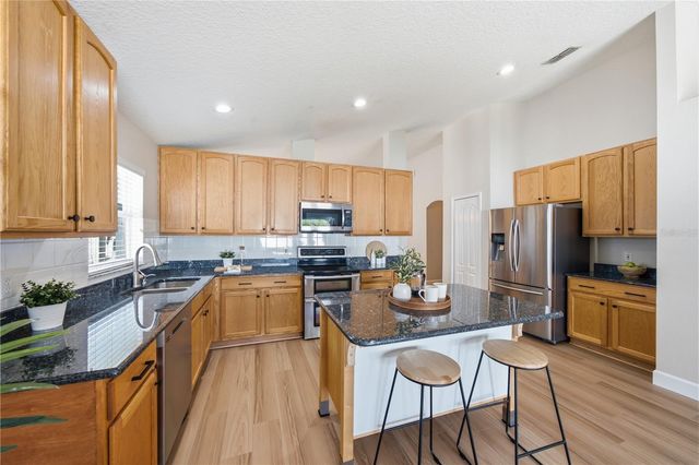 2946 STAR GRASS POINT, Oviedo, FL 32766