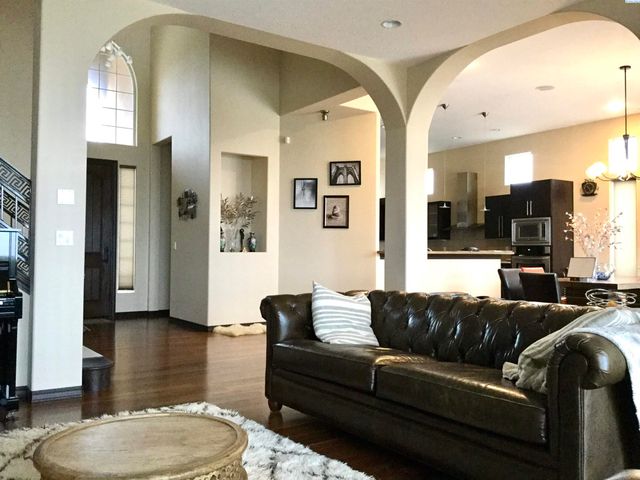 1352 Westgate Way, Richland, WA 99352