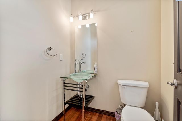 1352 Westgate Way, Richland, WA 99352