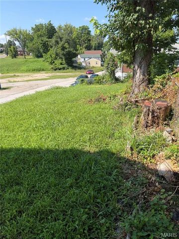 6706 Stratford Avenue, Pine Lawn, MO 63121
