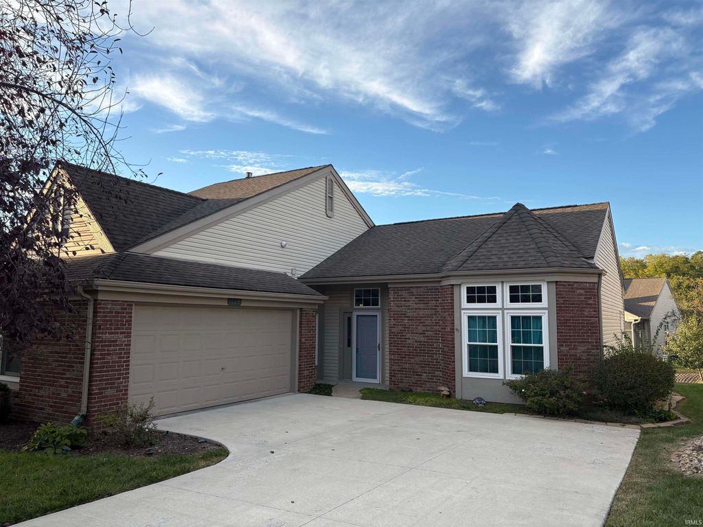 729 E Moss Creek Circle, Bloomington, IN 47401