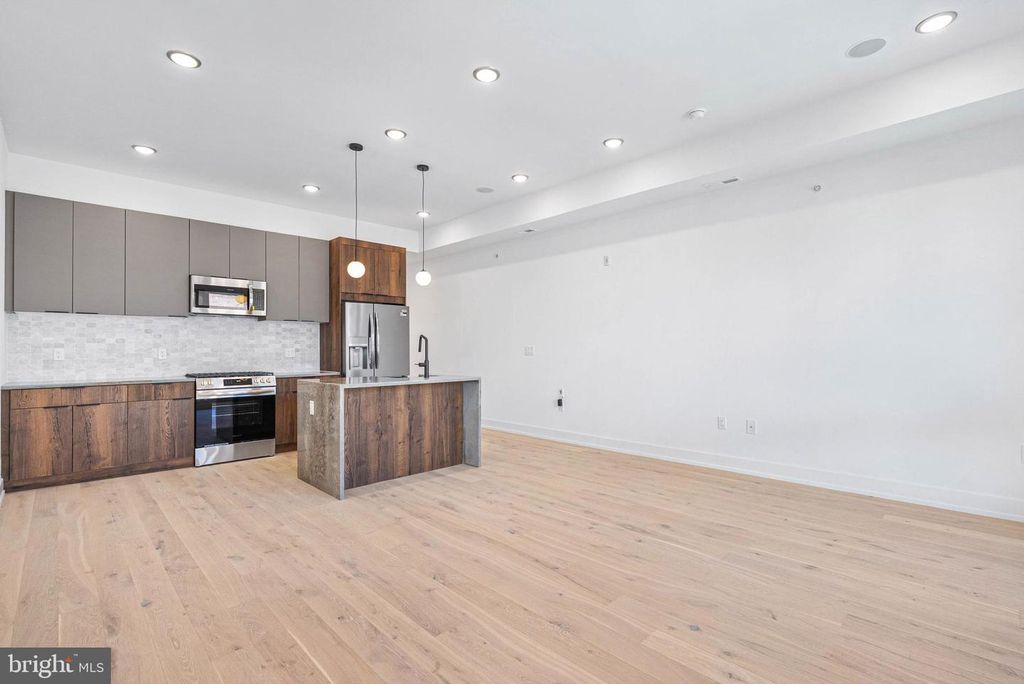 1338 N FRANKLIN ST #C, Philadelphia, PA 19122