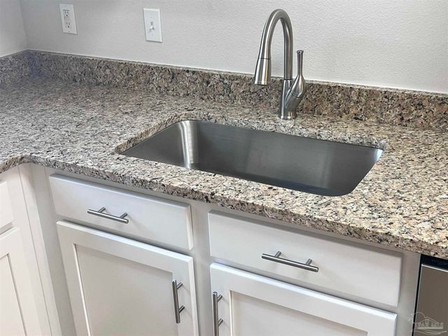 7101 Joy St G-8, Pensacola, FL 32514