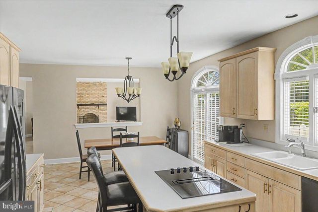 96 AUTUMN DR, Newtown, PA 18940